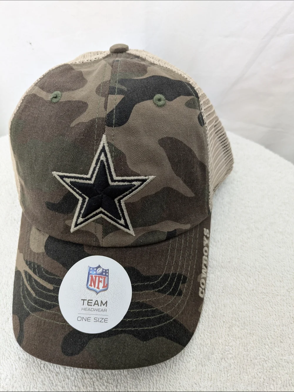 Dallas Cowboys Camo Trucker Hat NWT NFL Team Apparel Snapback